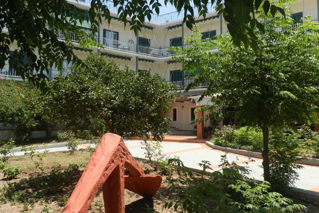 Ancora Hotel Poros Town 外观 照片