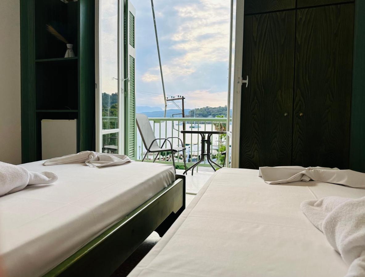 Ancora Hotel Poros Town 外观 照片