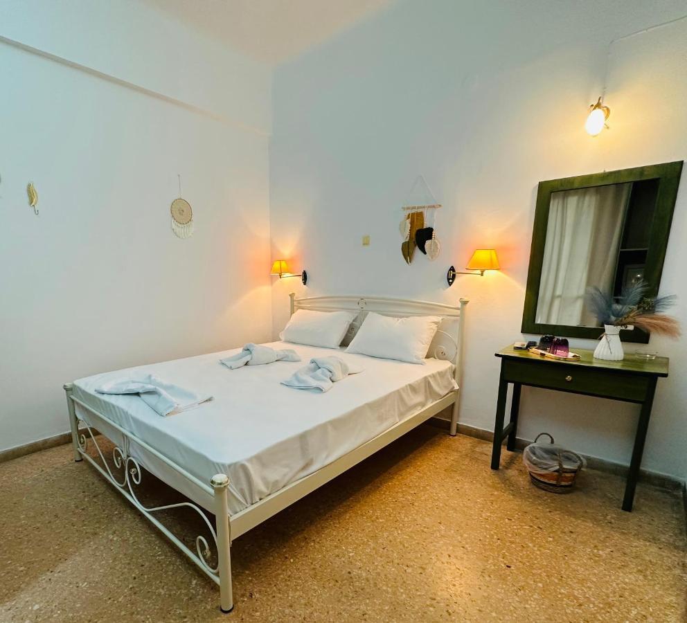 Ancora Hotel Poros Town 外观 照片
